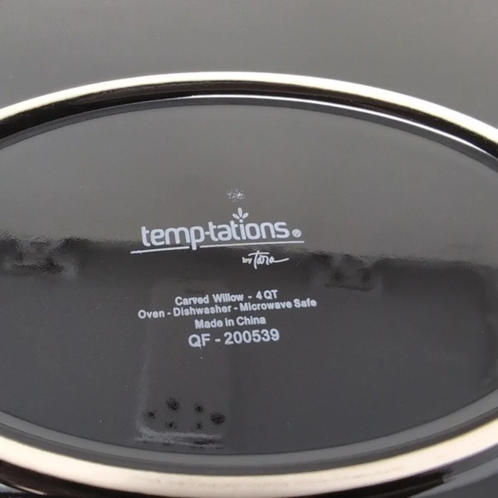 Temptations by Tara Carved Willow 4 Quart Oval Baker Baking Dish Black Oven Safe